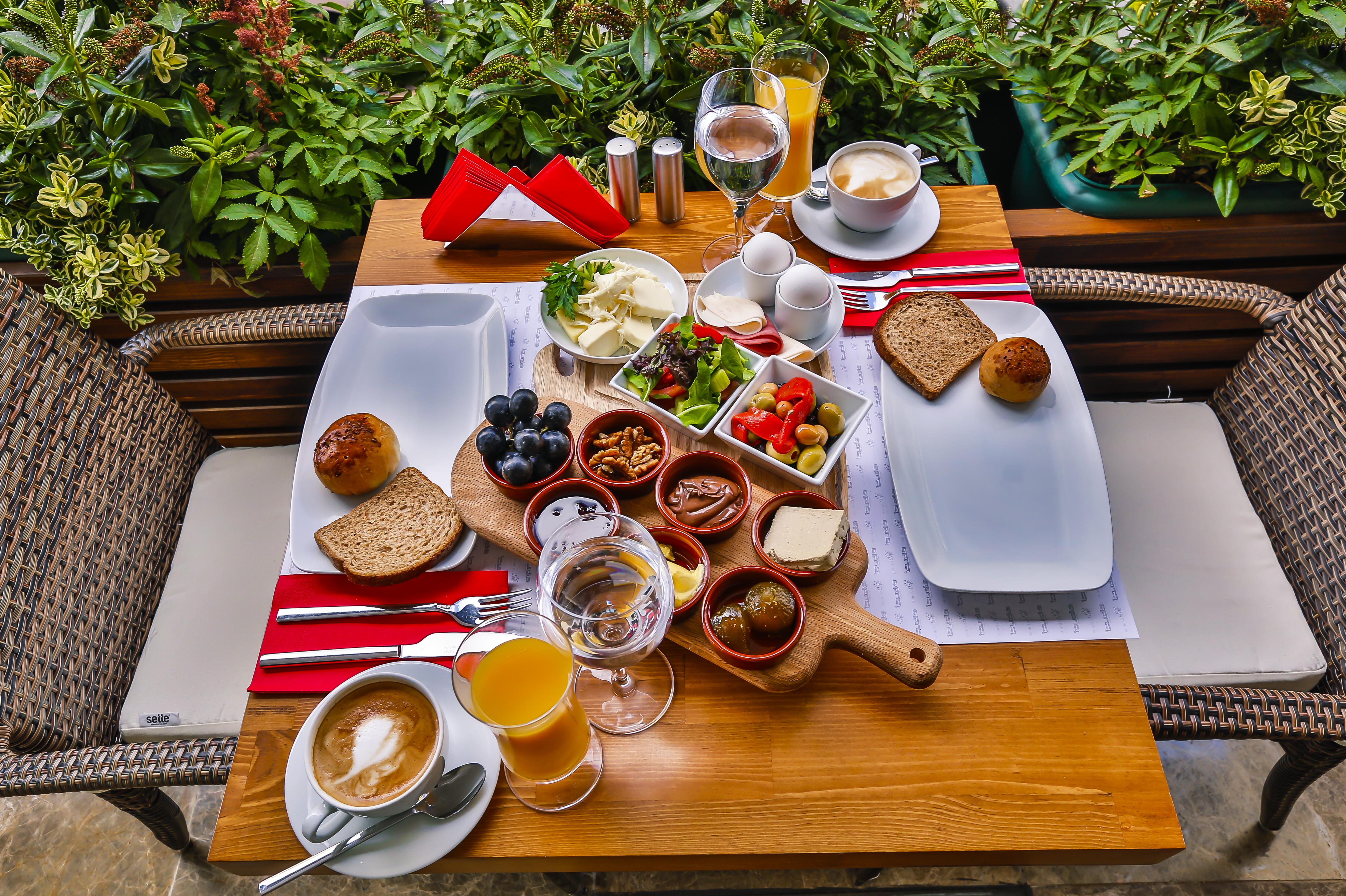 Business Life Hotel Истанбул Екстериор снимка