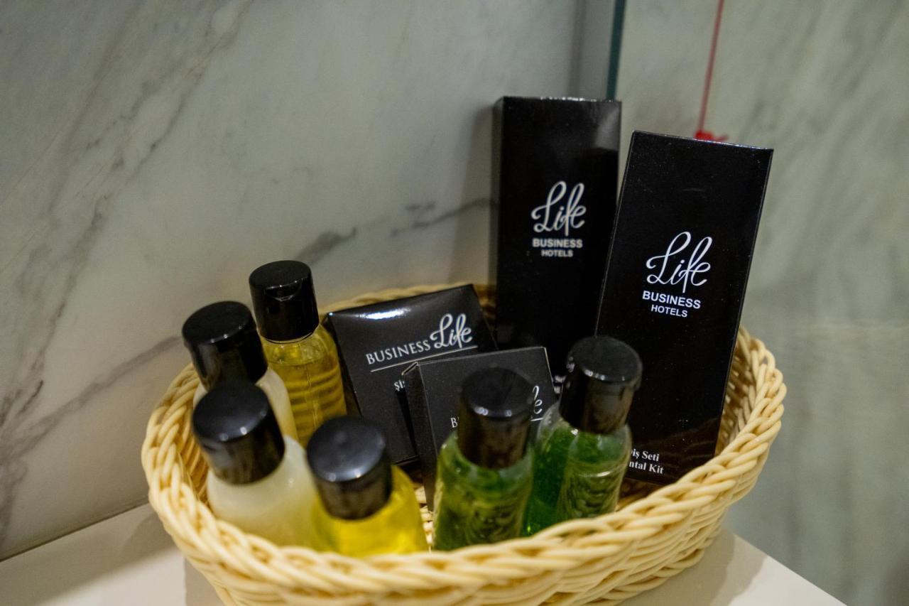Business Life Hotel Истанбул Екстериор снимка