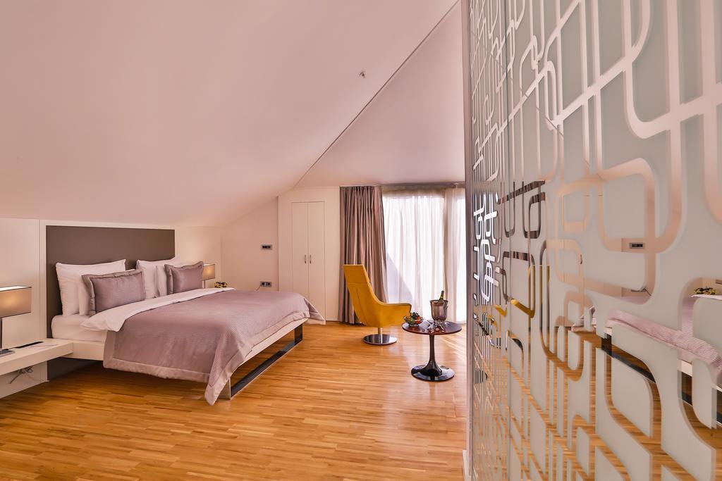 Business Life Hotel Истанбул Екстериор снимка
